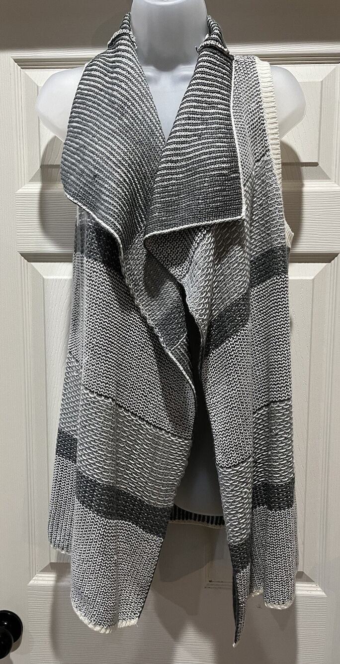 Cato Women's L Cardigan Sweater Sleeveless Stripe Open Front Vest EUC